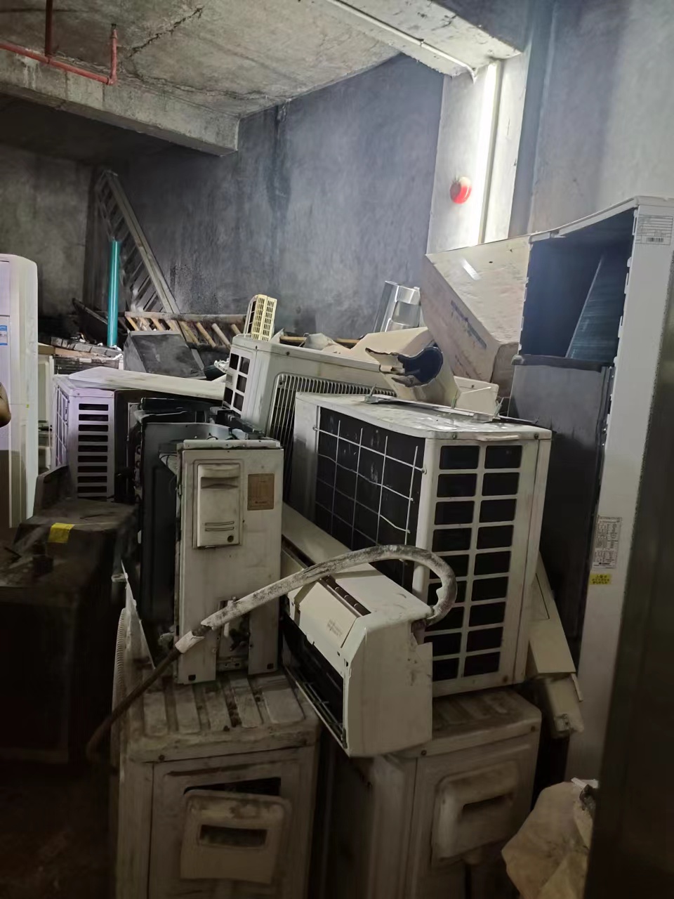 bdec5f0974edc13869bd73154132958